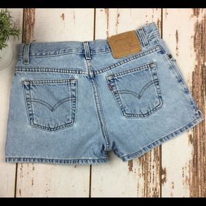 High-Waisted Levi’s Size 9 Juniors